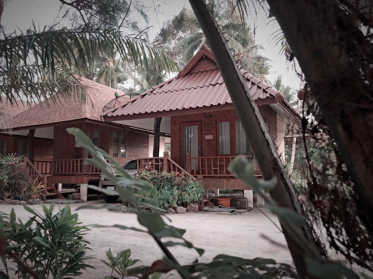 Baanchaylay Resort Khanom Ngoại thất bức ảnh
